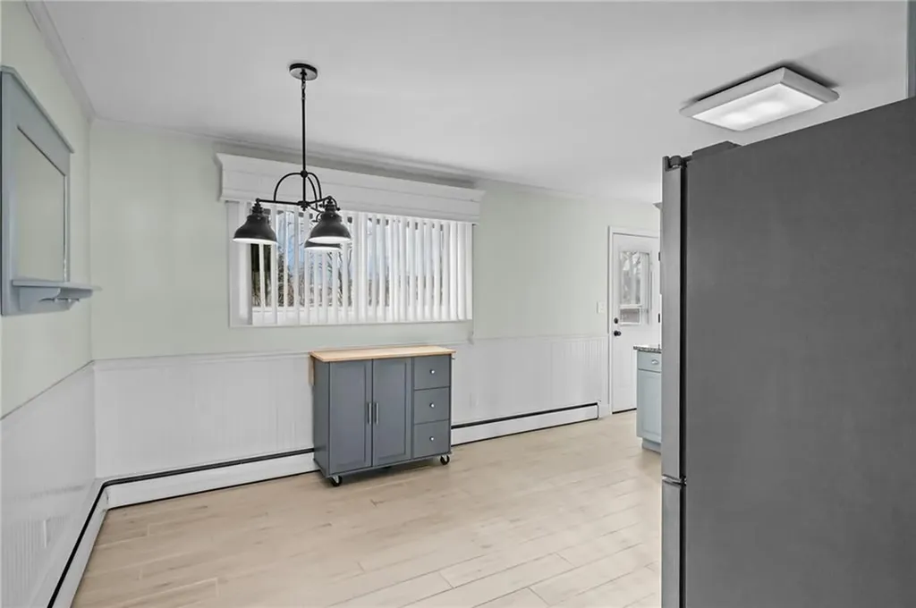 4 Philips Street Middletown RI 02842