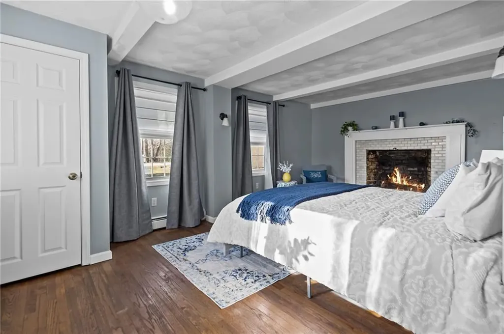 273 Main Street Cranston RI 02823