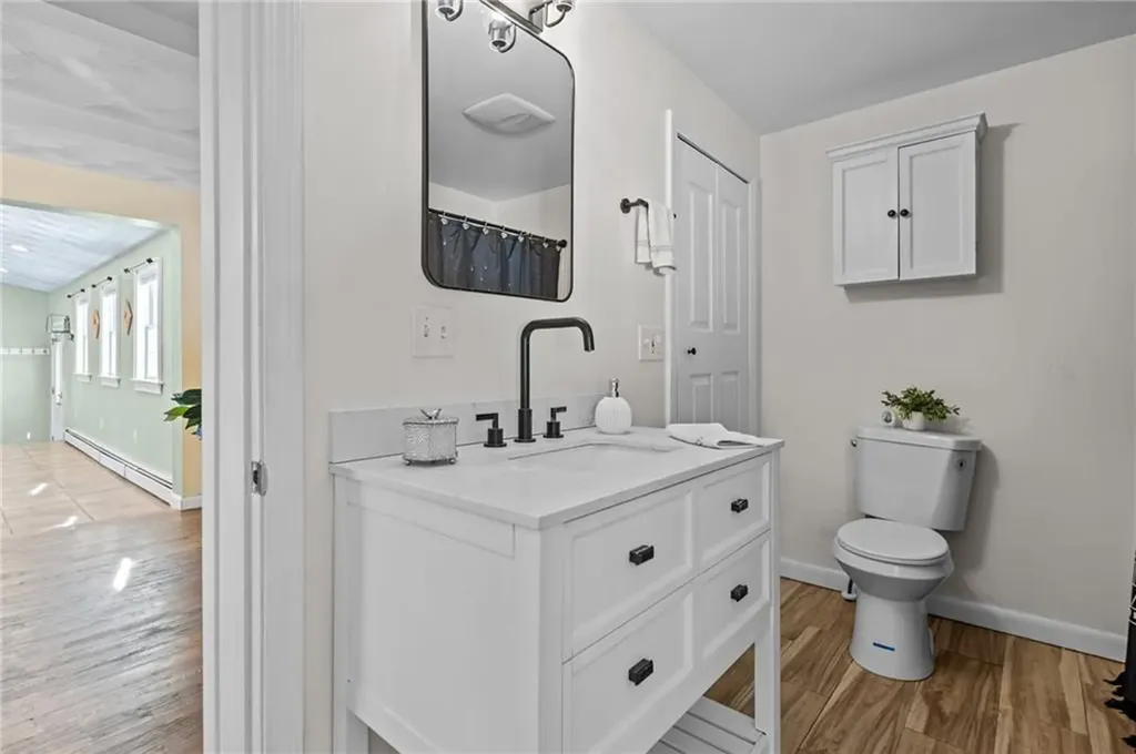 273 Main Street Cranston RI 02823