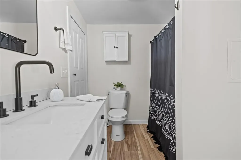 273 Main Street Cranston RI 02823