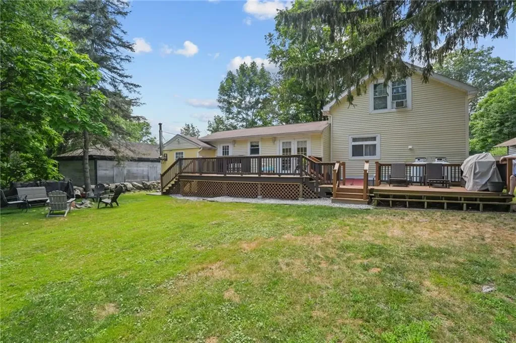 273 Main Street Cranston RI 02823