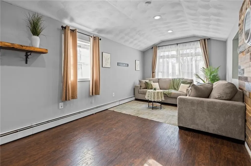 273 Main Street Cranston RI 02823