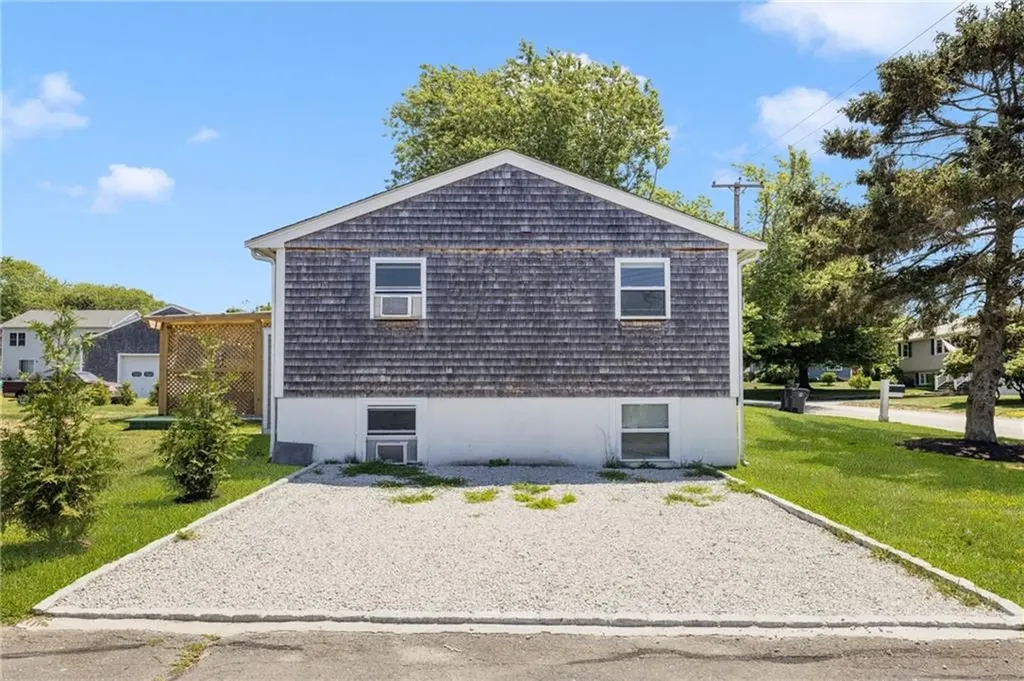 340 Old Mill Lane Portsmouth RI 02871