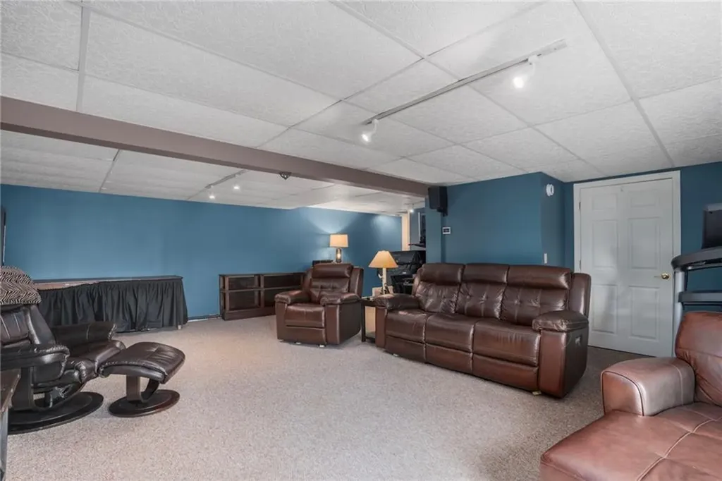 1 Roblyn Drive Johnston RI 02919