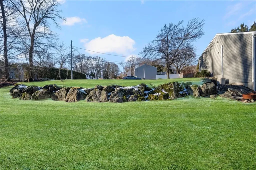 1 Roblyn Drive Johnston RI 02919