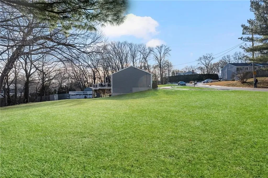 1 Roblyn Drive Johnston RI 02919