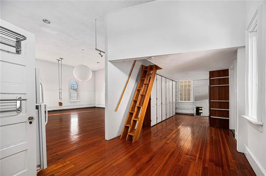 4 Pallas Street Providence RI 02903