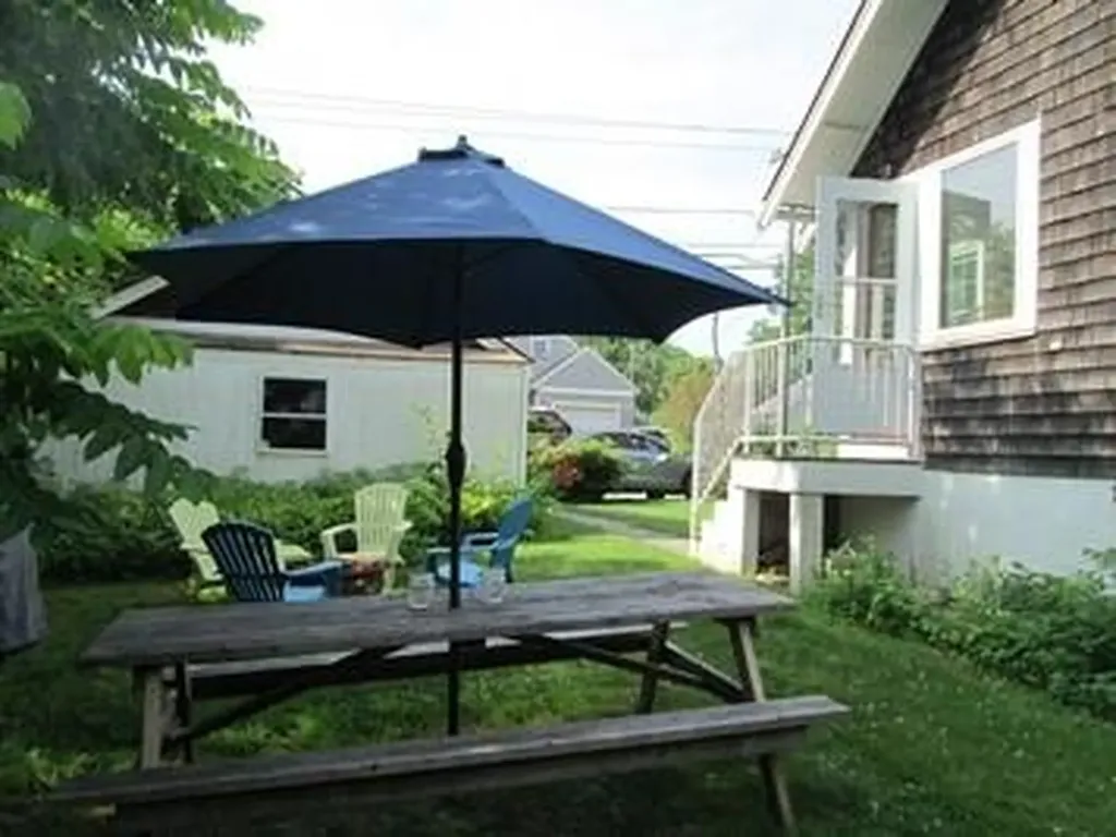 79 Green Lane Jamestown RI 02835