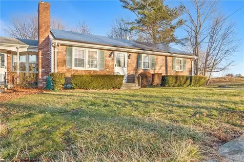 233 Turnpike Avenue Portsmouth RI 02871