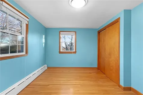 233 Turnpike Avenue Portsmouth RI 02871