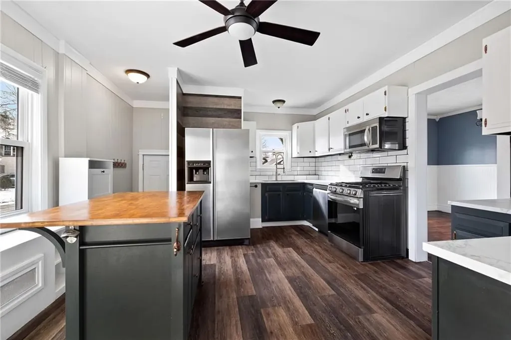 47 Holburn Avenue Cranston RI 02910