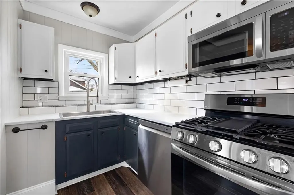 47 Holburn Avenue Cranston RI 02910