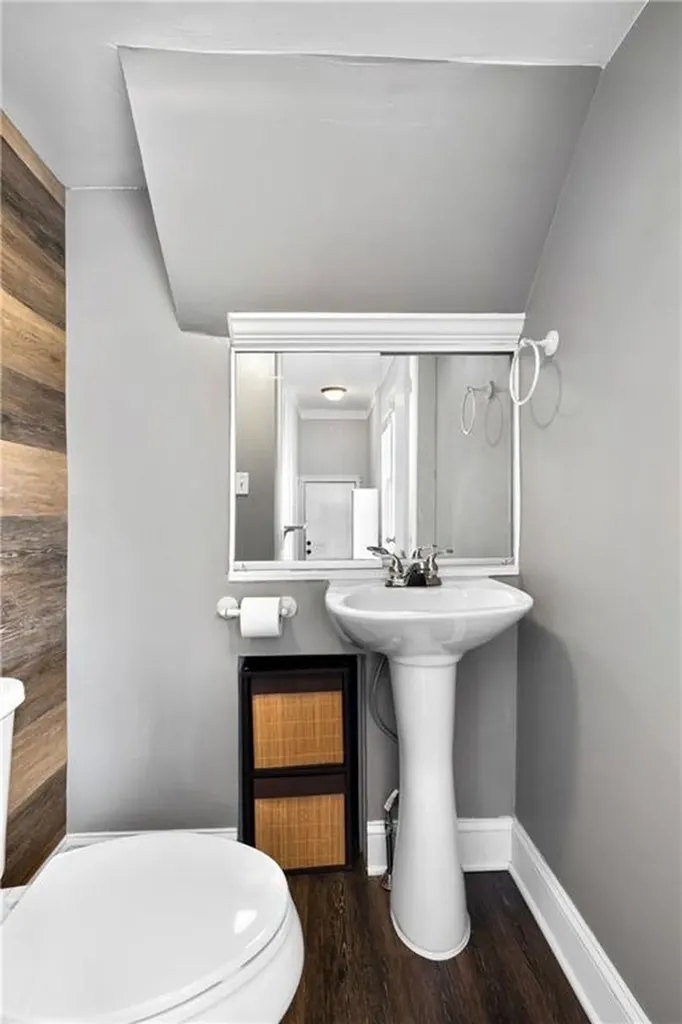 47 Holburn Avenue Cranston RI 02910