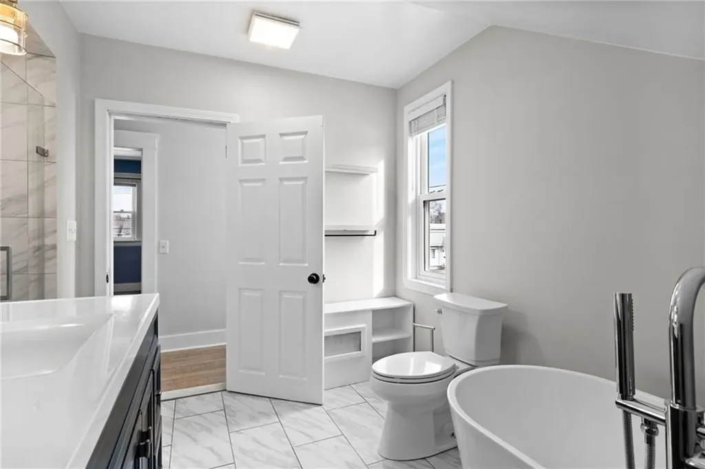 47 Holburn Avenue Cranston RI 02910