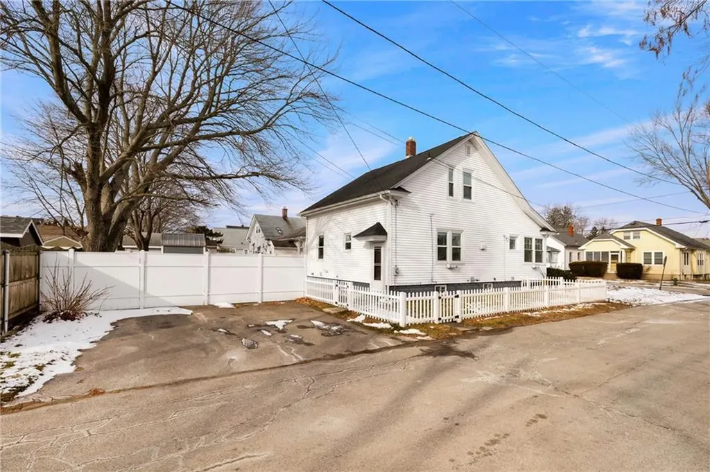 47 Holburn Avenue Cranston RI 02910