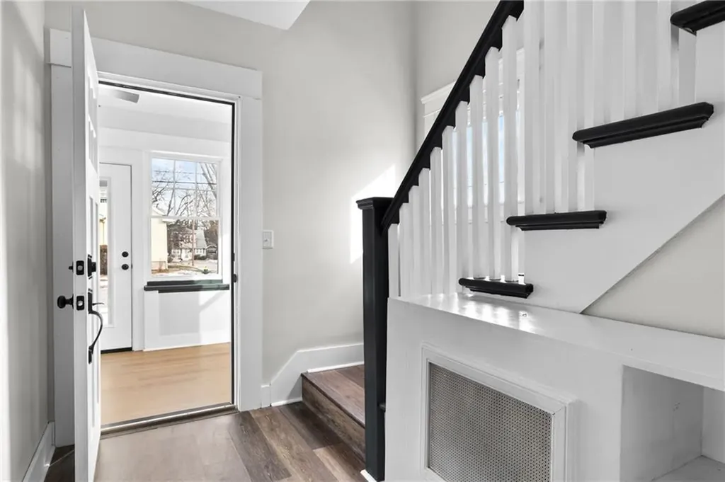 47 Holburn Avenue Cranston RI 02910