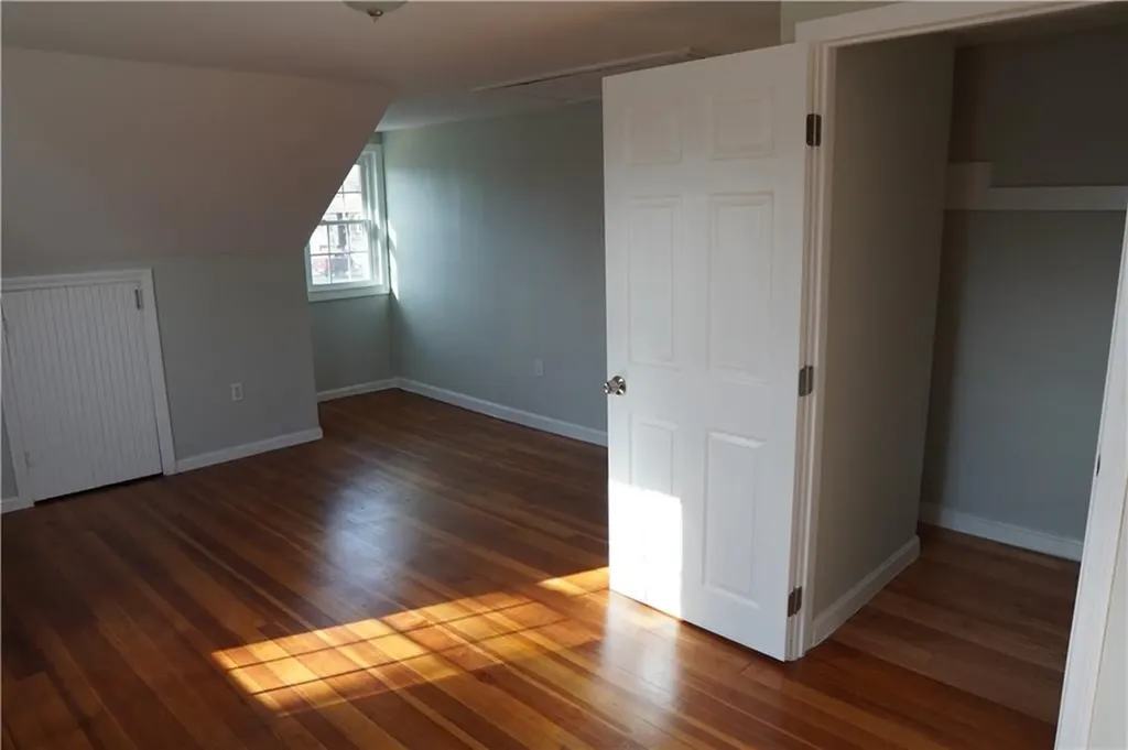 46 Royland Road Warwick RI 02889