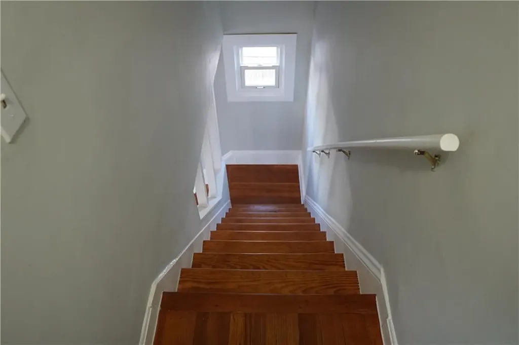 46 Royland Road Warwick RI 02889