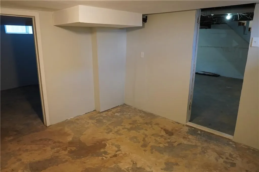 46 Royland Road Warwick RI 02889