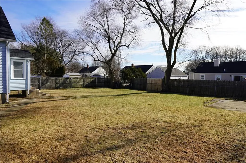 46 Royland Road Warwick RI 02889