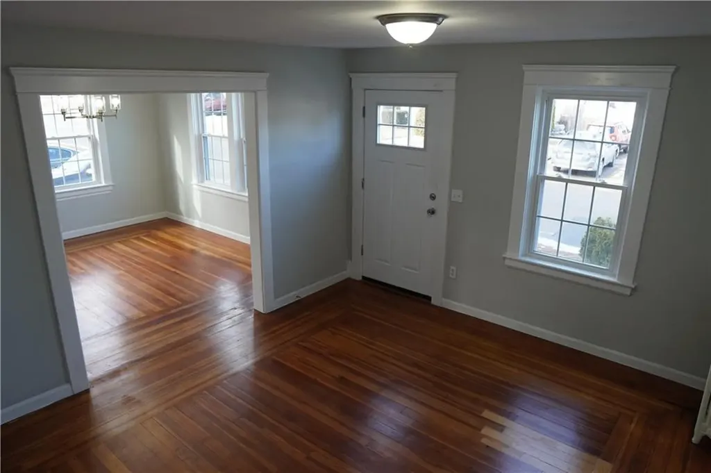 46 Royland Road Warwick RI 02889