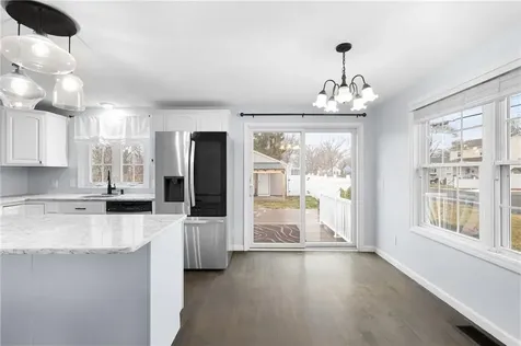 143 Morse Avenue Warwick RI 02886