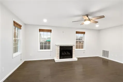 143 Morse Avenue Warwick RI 02886