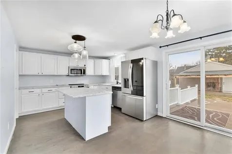 143 Morse Avenue Warwick RI 02886