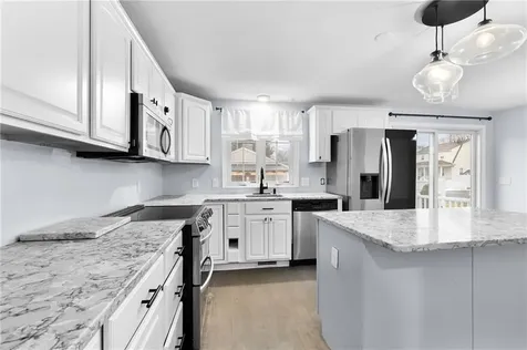 143 Morse Avenue Warwick RI 02886