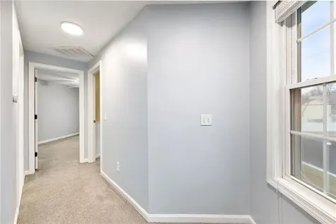 143 Morse Avenue Warwick RI 02886