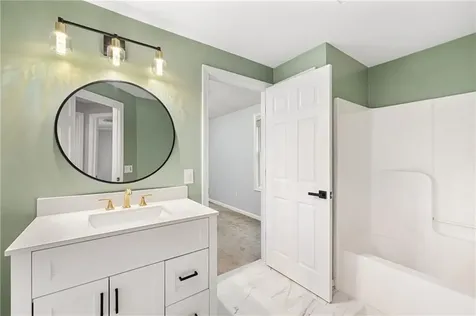 143 Morse Avenue Warwick RI 02886