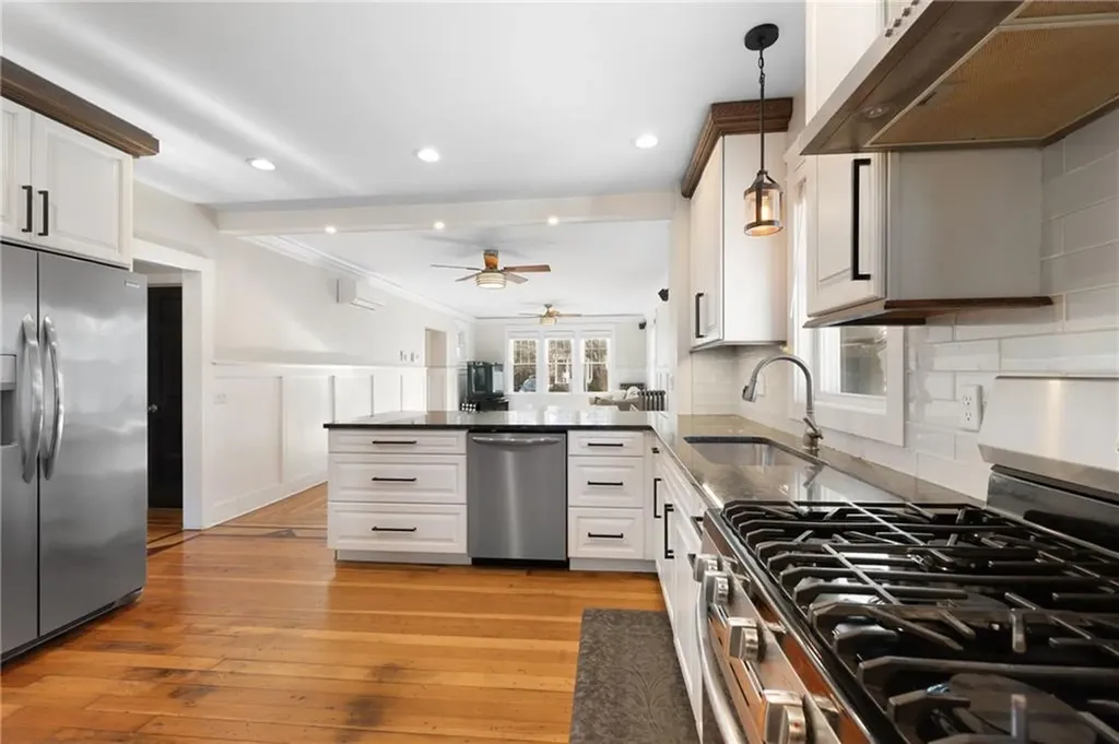 73 Moorland Avenue Cranston RI 02905