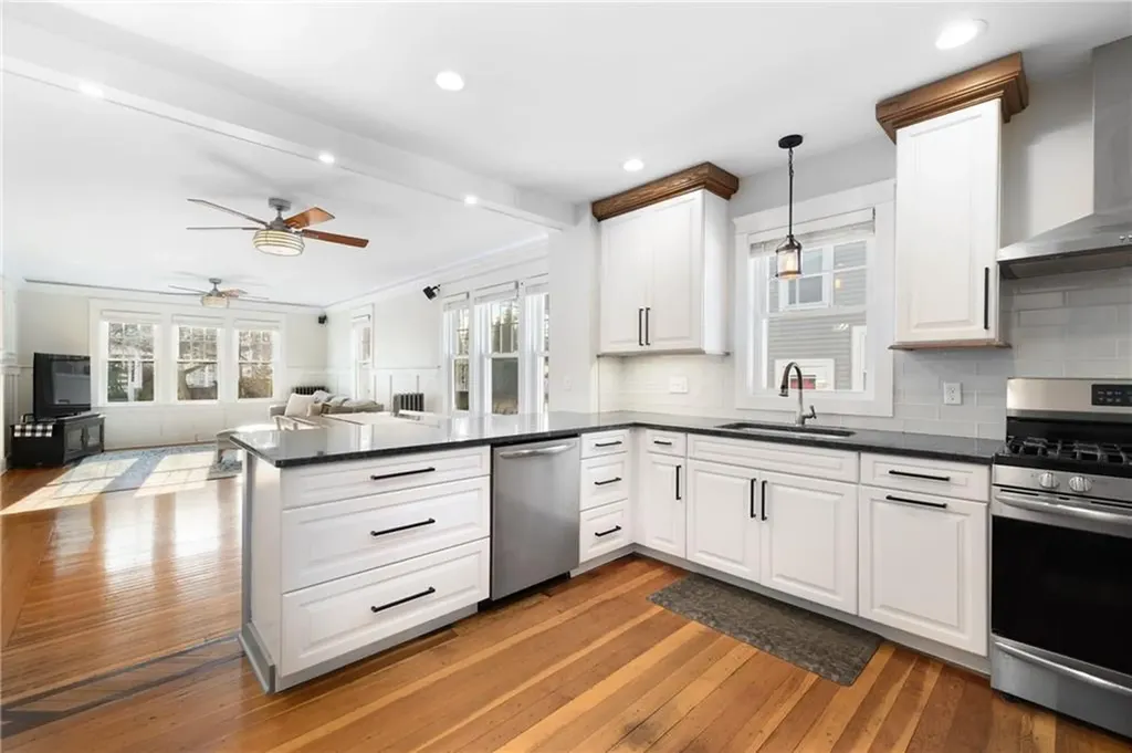 73 Moorland Avenue Cranston RI 02905