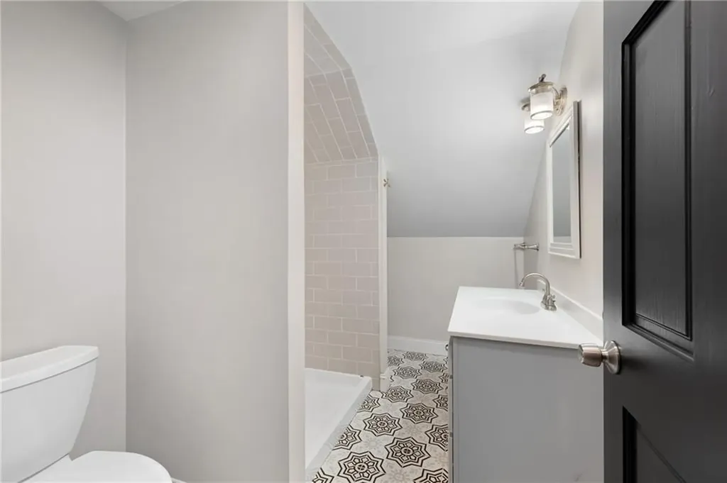 73 Moorland Avenue Cranston RI 02905