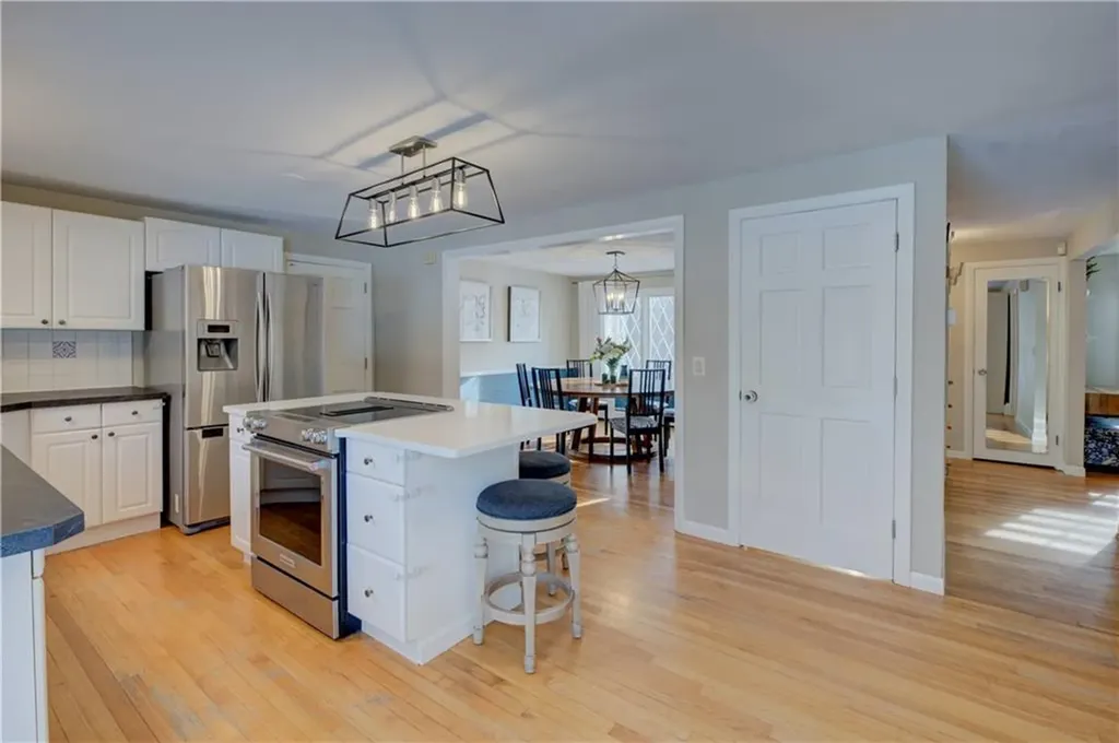 219 Brian Drive Warwick RI 02886