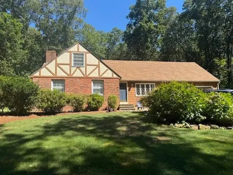 219 Brian Drive Warwick RI 02886