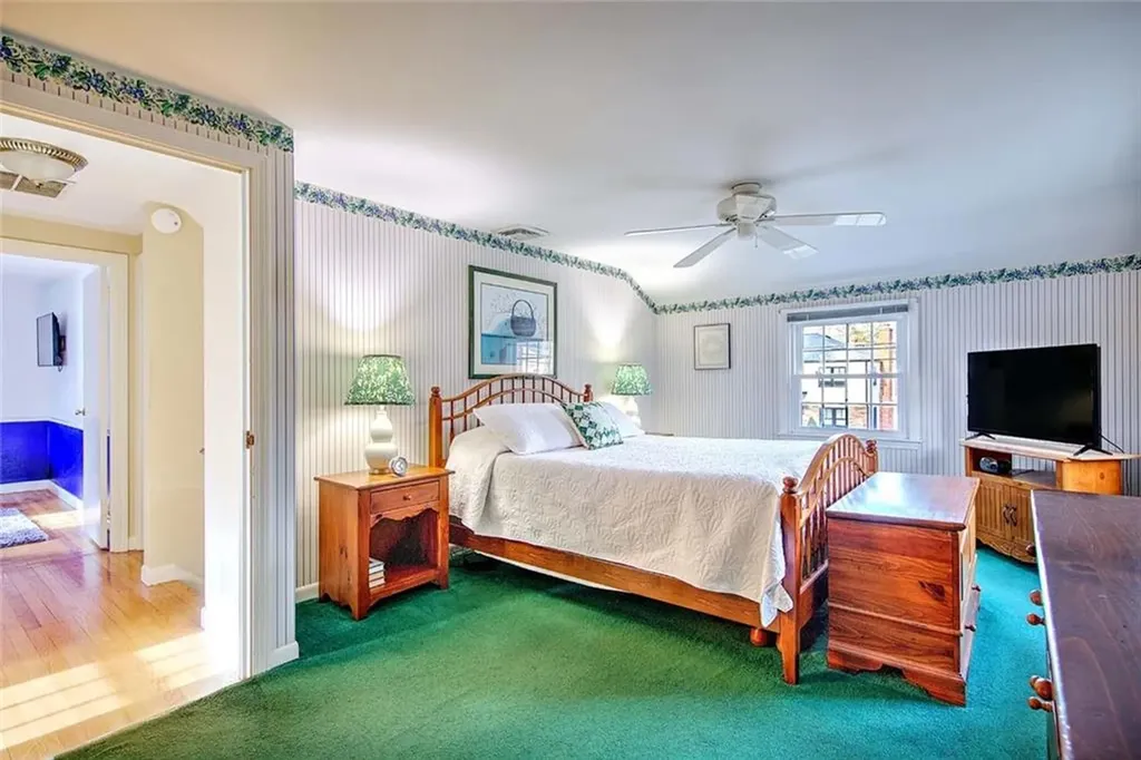 17 Briarwood Drive Barrington RI 02806