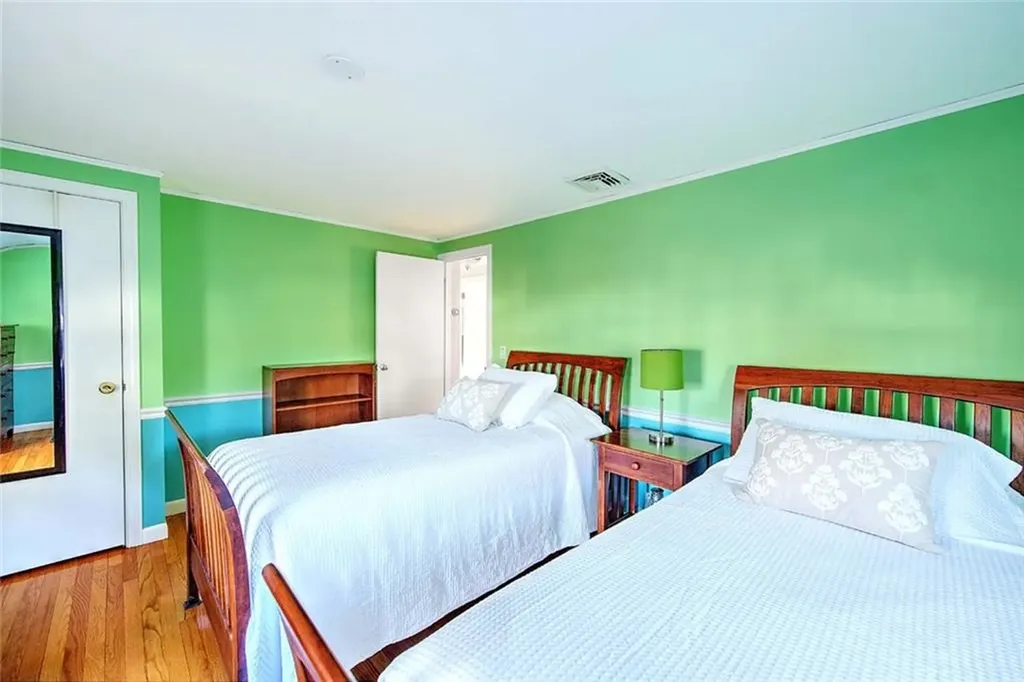 17 Briarwood Drive Barrington RI 02806
