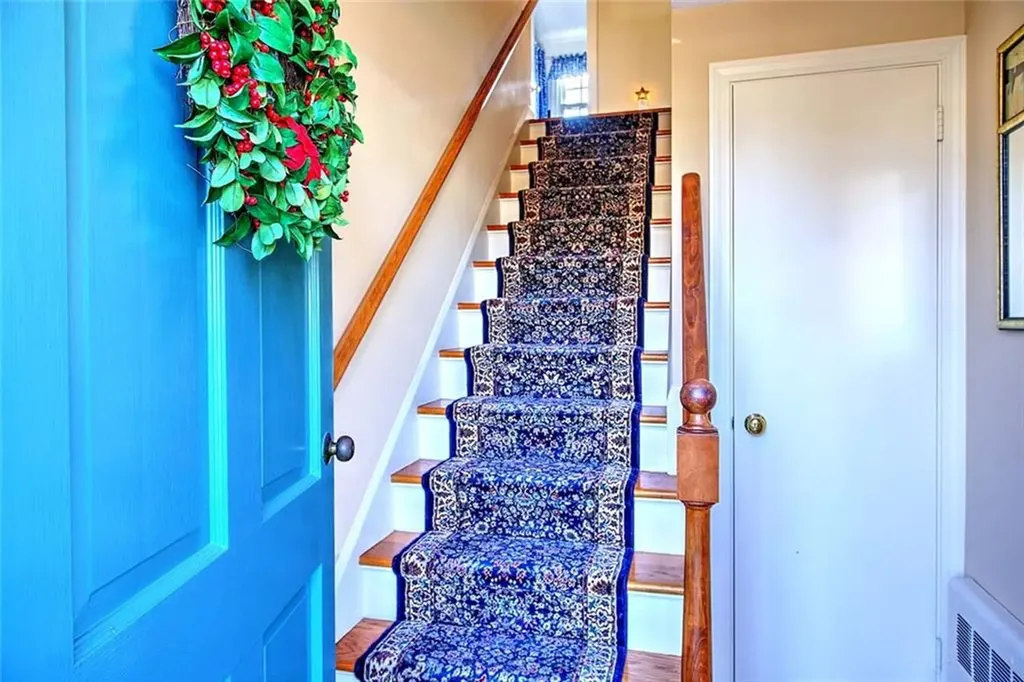 17 Briarwood Drive Barrington RI 02806