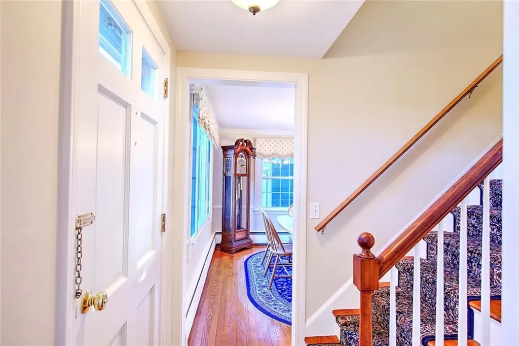 17 Briarwood Drive Barrington RI 02806