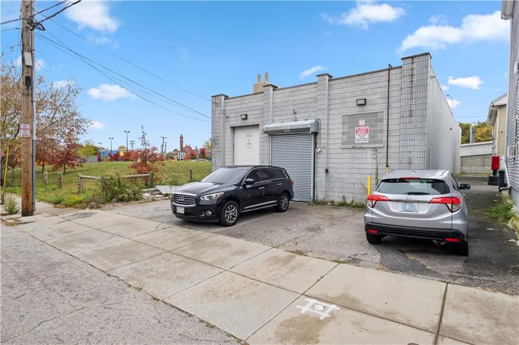 39 De Soto Street Providence RI 02909