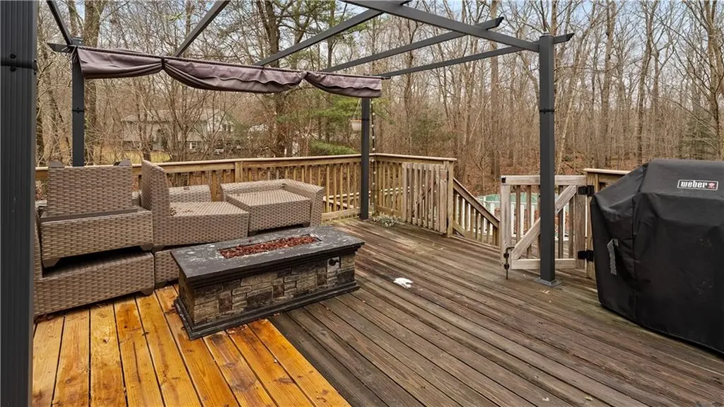 267 Yawgoo Valley Road Exeter RI 02822