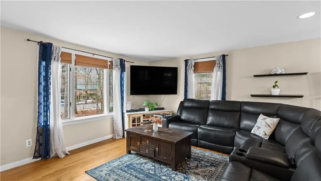 267 Yawgoo Valley Road Exeter RI 02822