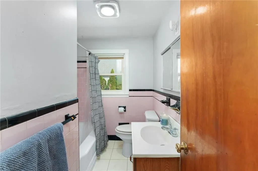 75 Northup Street Warwick RI 02889