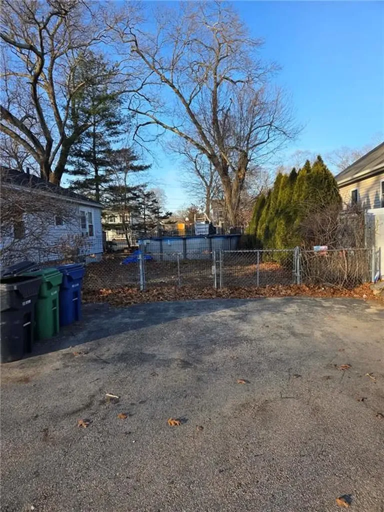 75 Northup Street Warwick RI 02889