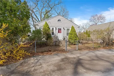 75 Northup Street Warwick RI 02889