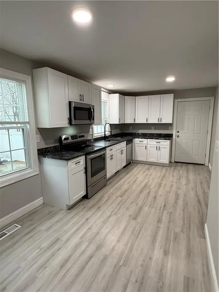 25 Denison Street Providence RI 02904