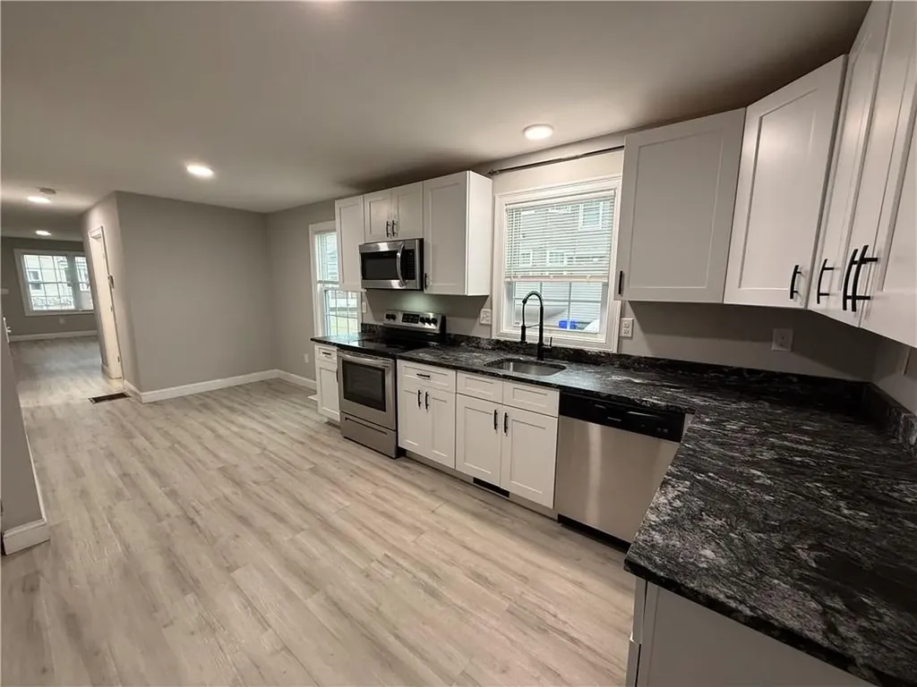 25 Denison Street Providence RI 02904