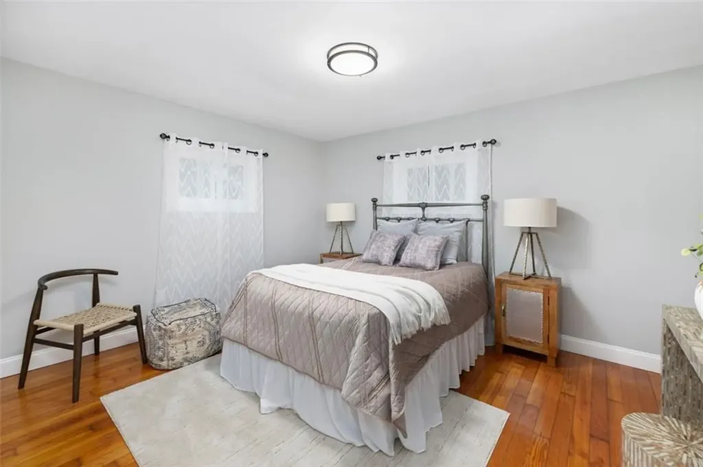 374 Crandall Road Tiverton RI 02878