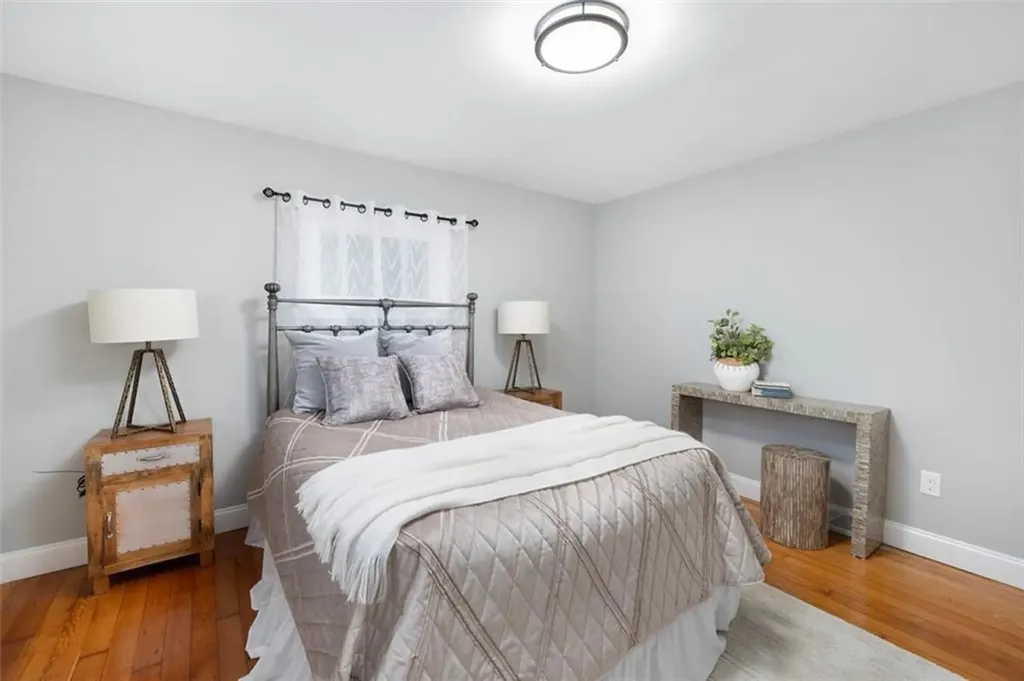 374 Crandall Road Tiverton RI 02878